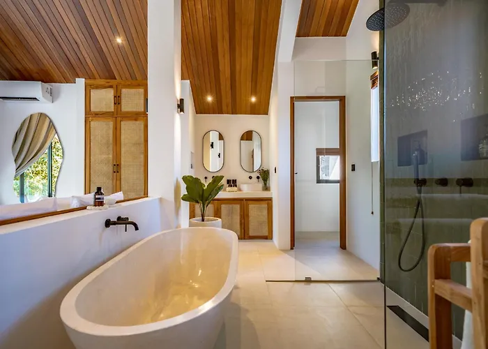 Surf Sanctuary Villa Uluwatu