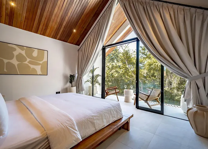 Surf Sanctuary * Uluwatu